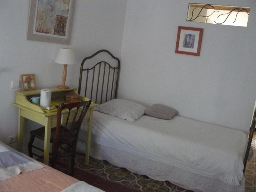 Chambres D'Hotes De Fleurus Pézenas Стая снимка